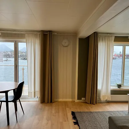 The Harbour House, Dorm And Twin, Selfservice