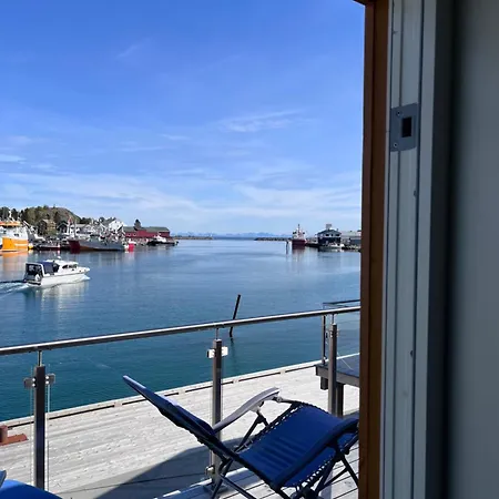 Hostel The Harbour House, Dorm&twin, Selfservice Ballstad