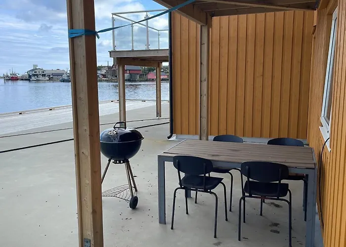 The Harbour House, Dorm&twin, Selfservice